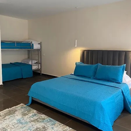 Apartment Side Golem (Tirana)